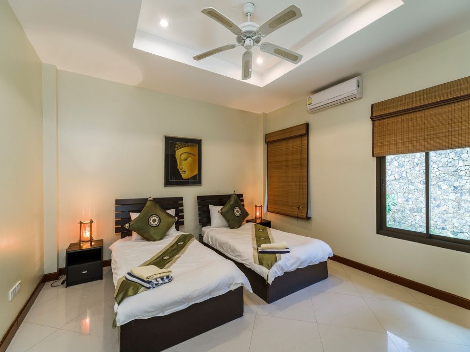 4 Bedroom Sea View - Pad Thai